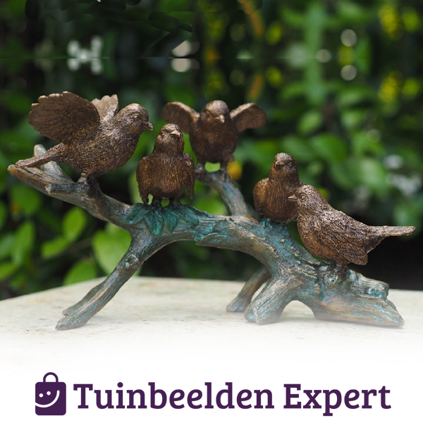 bronzen tuinbeeld mussen op tak