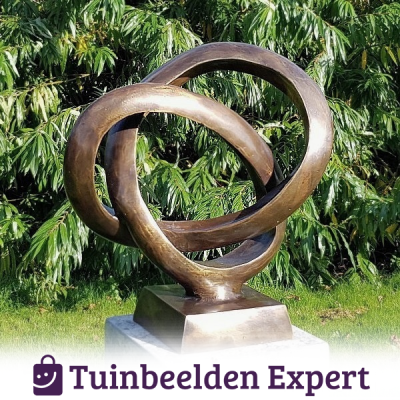 trouwringen tuinbeeld