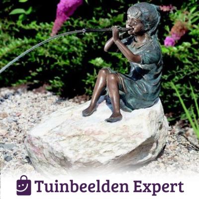 waterspuitfiguur meisje met fluit